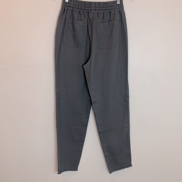 NWOT 100% Cotton High Waisted Gray Fashion Joggers Size Medium - Picture 6 of 10